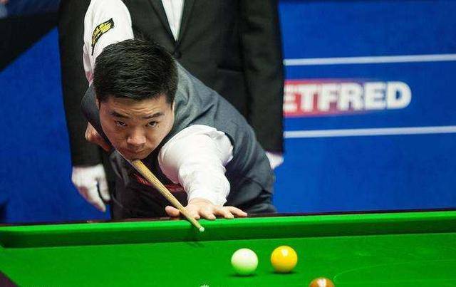 赛场上的再 赛场上的再