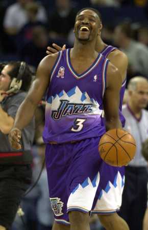 通过强硬防 通过强硬防