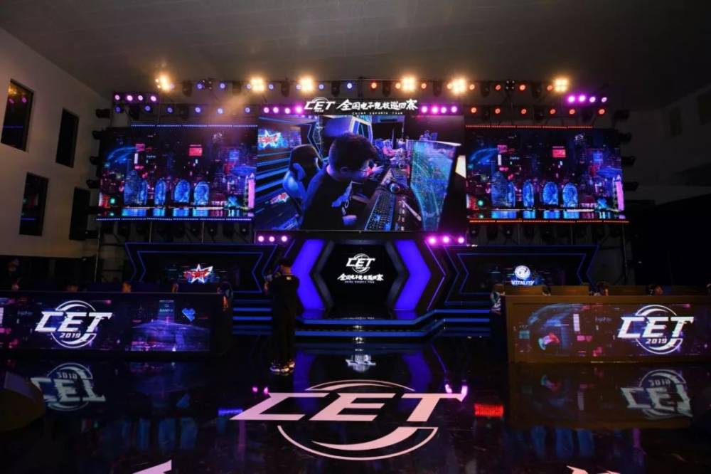 年轻新星德 年轻新星德