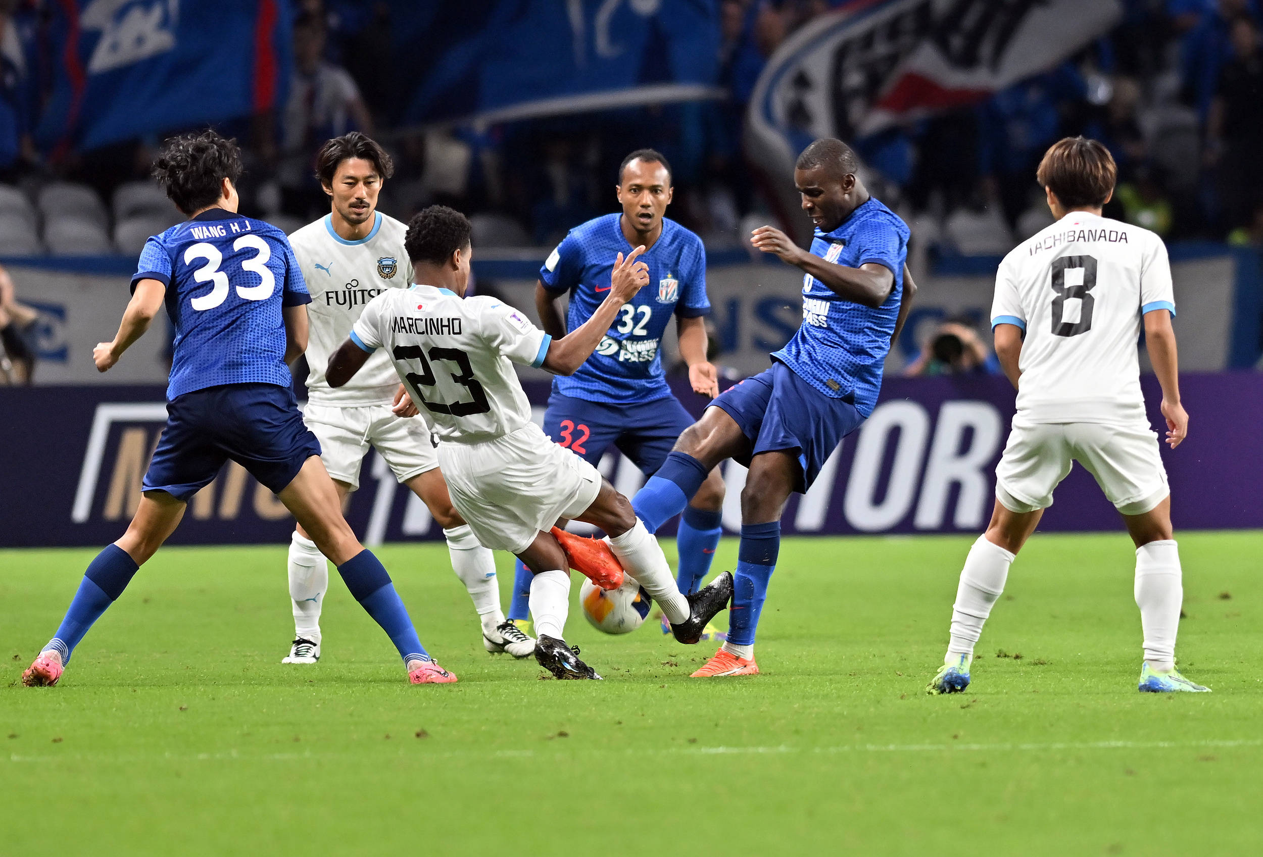 国际足坛正 国际足坛正