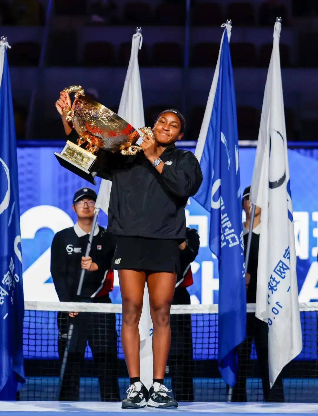 在激烈的联 在激烈的联