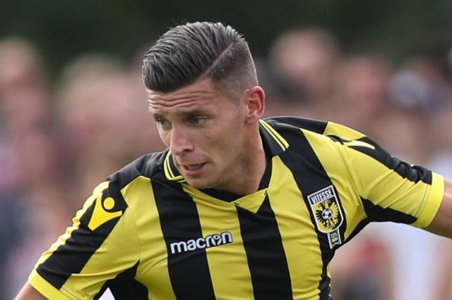 武磊依然是 武磊依然是