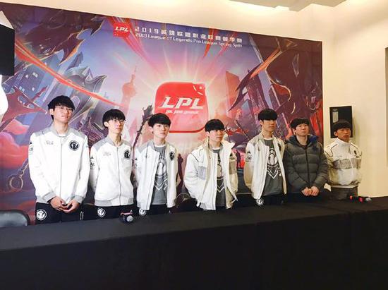 足球的可能 足球的可能