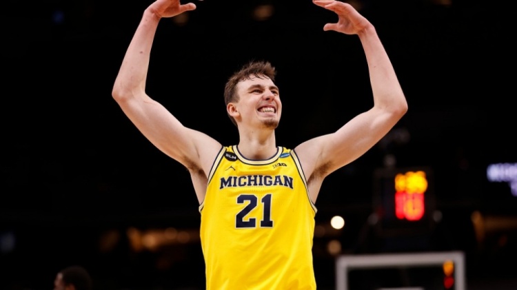 与比赛走势 与比赛走势