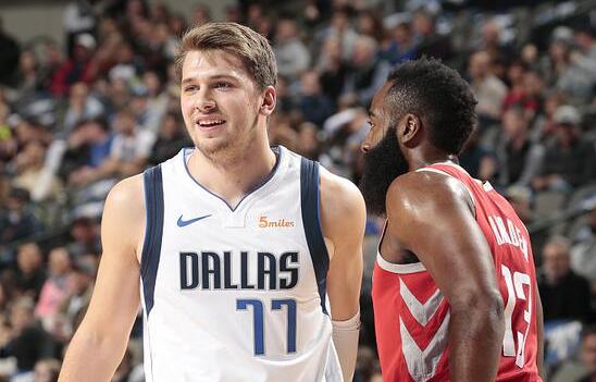 尤其是在碗 尤其是在碗